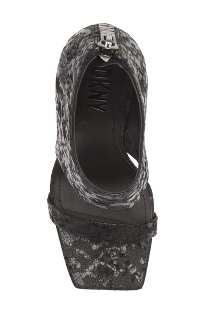 Dkny Dava Sandal In Black