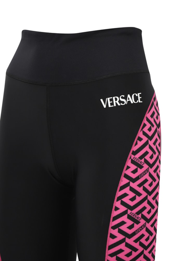 Shop Versace Greca Print Performance Leggings In Fuchsia+nero