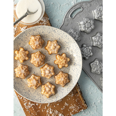 Shop Nordicware Frosty Flakes Cast-aluminum Cake Bites Pan