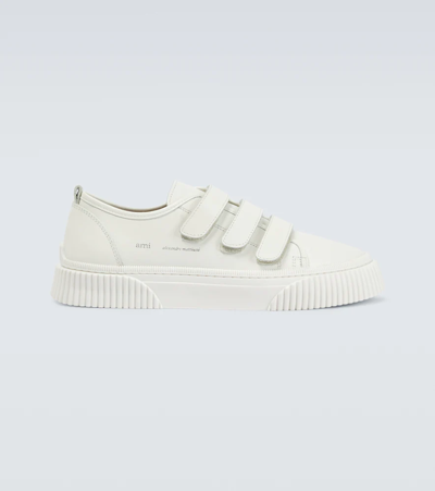 Shop Ami Alexandre Mattiussi Leather Sneakers In Off White