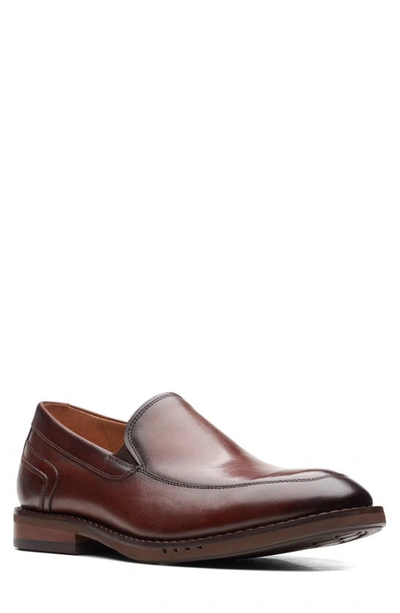 Shop Clarks (r) Un Hugh Step Loafer In Brown Leather