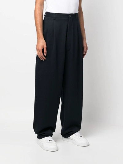 Marcelo Burlon County Of Milan Marcelo Burlon Feather Over Tailored Pants In Blau