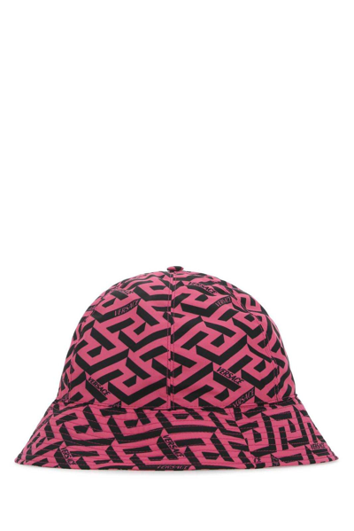 Shop Versace Greca Pattern Bucket Hat In Pink/black