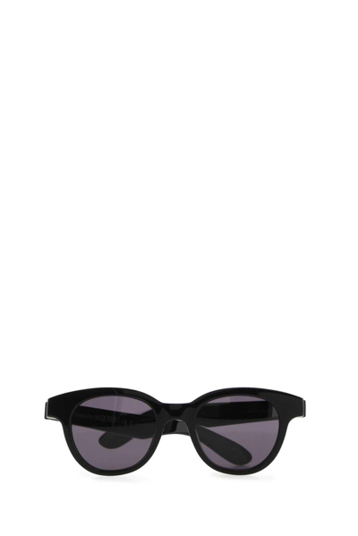 Shop Alexander Mcqueen Square-frame Sunglasses In Nero