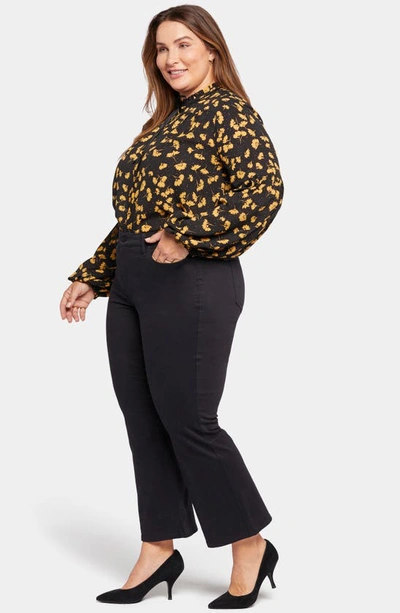 Nydj Relaxed Flare Sateen Jeans In Black Pearl