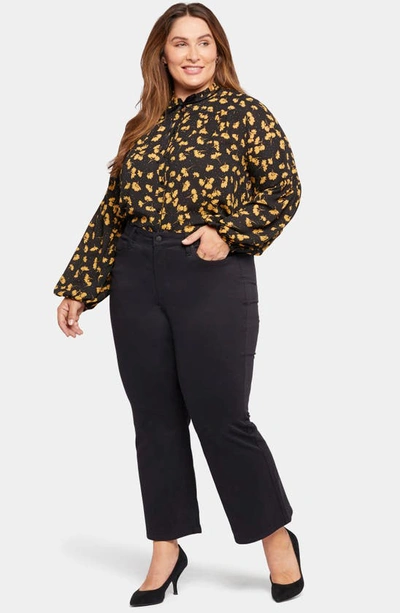 Nydj Relaxed Flare Sateen Jeans In Black Pearl