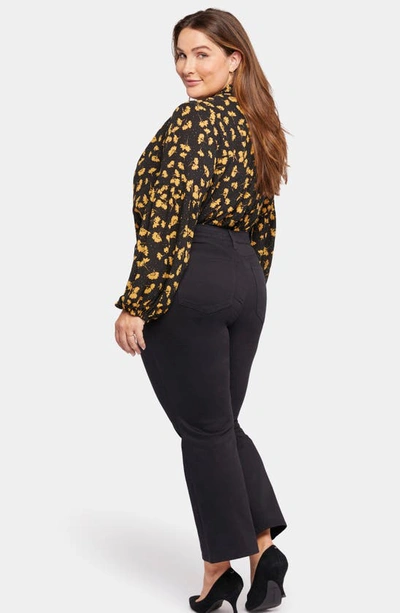 Nydj Relaxed Flare Sateen Jeans In Black Pearl
