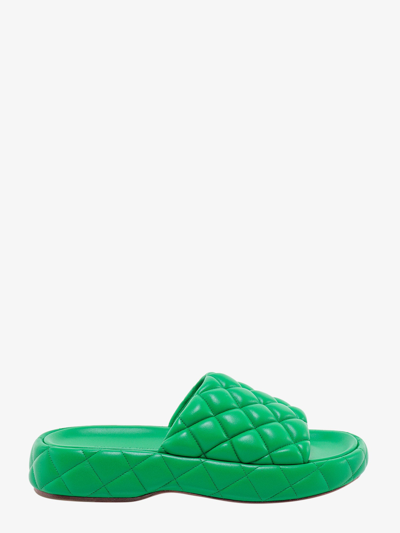 Bottega Veneta Padded Leather Flat Sandals In Green