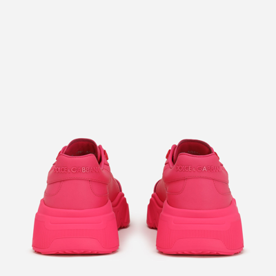 Shop Dolce & Gabbana Foiled-effect Calfskin Nappa Daymaster Sneakers In White/fuchsia