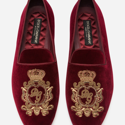 Shop Dolce & Gabbana Velvet Slippers With Coat Of Arms Embroidery In Burgundy