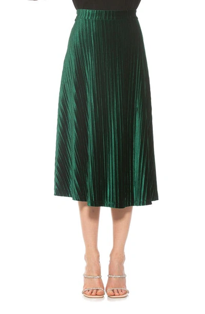 Shop Alexia Admor Alania Pleated Velvet Midi Skirt In Emerald