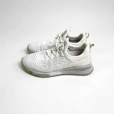 Pre-owned Louis Vuitton Vnr Runner Sneakers (lv22081504) In White