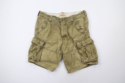 Hollister deals green shorts