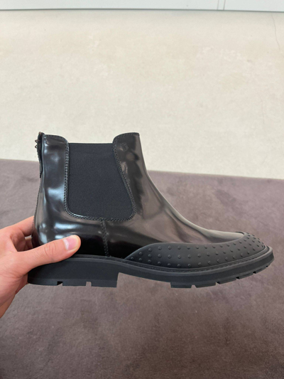Pre-owned Tod's Boots In Black