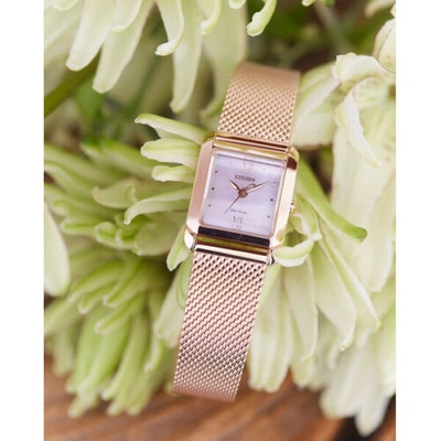 Pre-owned Citizen Ew5593-64d [eco-drive Square Collection With A Spare Band]