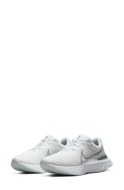 Nike React Infinity Run Flyknit 2 Running Shoe In White/ Platinum/ Silver