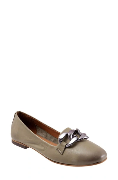 Shop Bueno Chain Flat In Sage