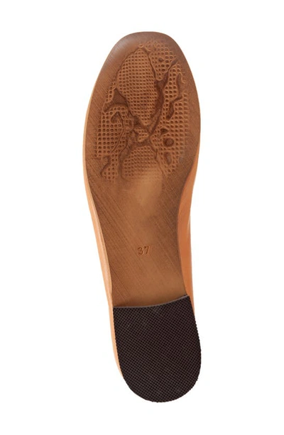 Bueno Chain Flat In Tan