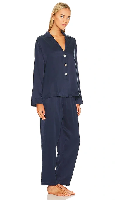Lunya Washable Silk Long Sleeve Pant Set In Deep Blue