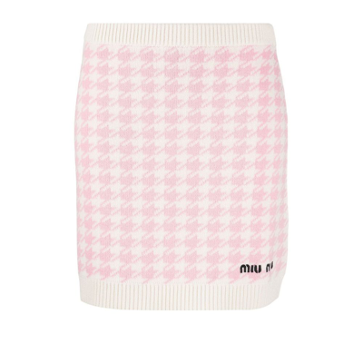 Shop Miu Miu White Houndstooth Knitted Mini Skirt - Women's - Cashmere In Pink
