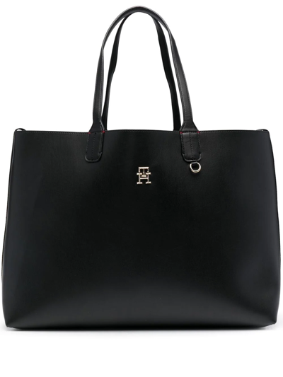 Shop Tommy Hilfiger Iconic Tote Bag In Schwarz