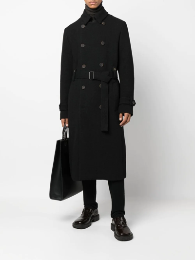 Shop Forme D'expression Belted Double-breasted Trench Coat In 黑色