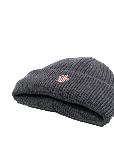 RIBBED-KNIT LOGO-PATCH BEANIE HAT