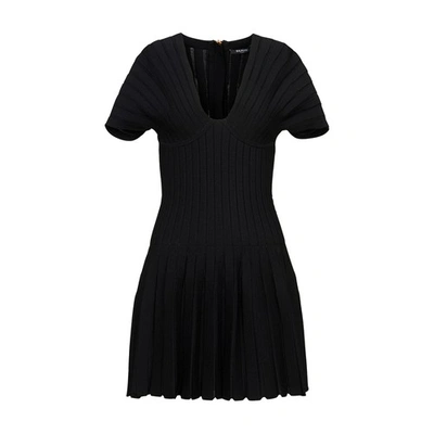 Shop Balmain Short Pleated Knit Dress In Noir