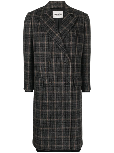 Shop Miu Miu Double-breasted Plaid Coat In Schwarz