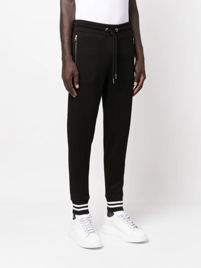 Moncler Logo-patch Tapered Track Pants In Schwarz