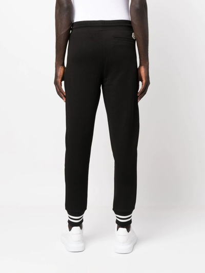 Moncler Logo-patch Tapered Track Pants In Schwarz