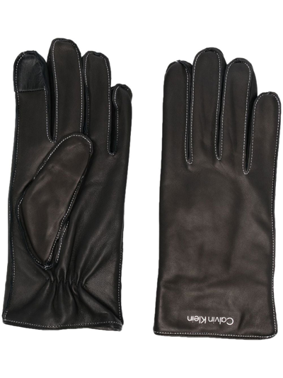 Shop Calvin Klein Stitched Leather Gloves In Schwarz
