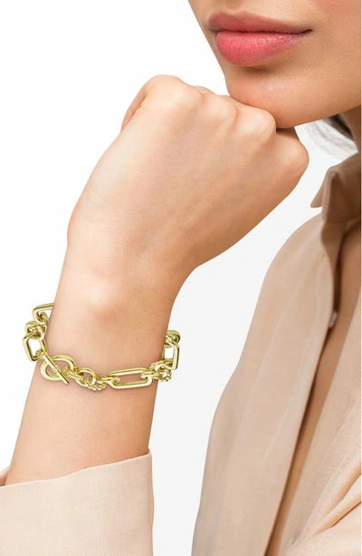 Shop Lagos Signature Caviar Fluted Link Toggle Bracelet In Gold