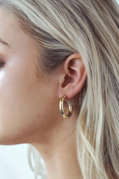 LULUS MATCH MY ENERGY 14KT GOLD HOOP EARRINGS 