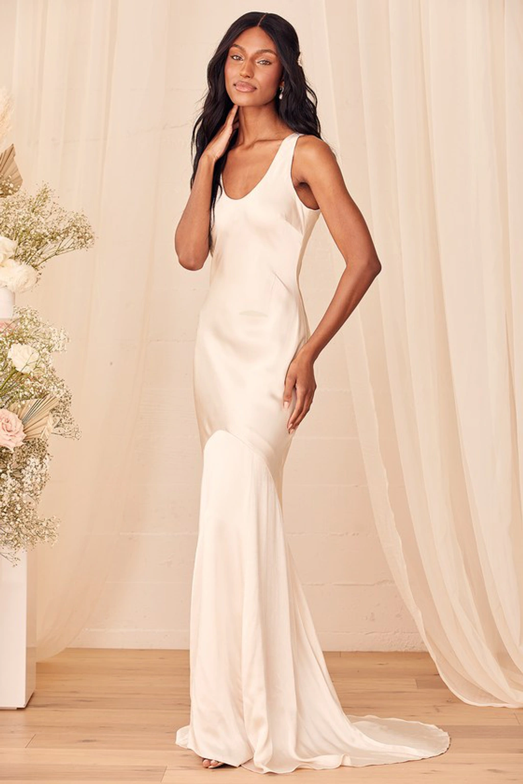 lulu satin lace-up dress in champagne Jamie Maxi Dress, in Champagne Luxe Satin, Size: 2XL | Show Me Your Mumu