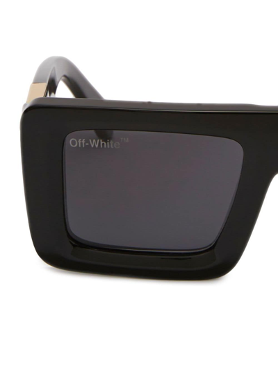 Shop Off-white Arrows-motif Tinted Sunglasses In Black