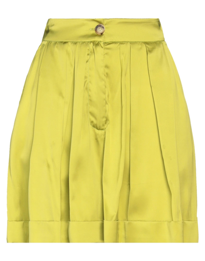 Solotre Woman Shorts & Bermuda Shorts Lime Green Size 4 Viscose In Green