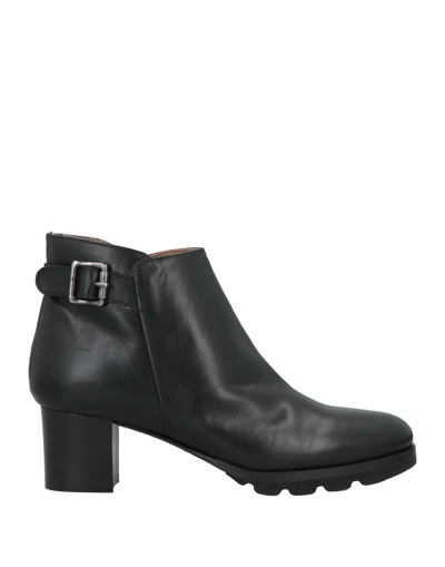 Shop Renascentia Firenze Woman Ankle Boots Black Size 10 Soft Leather