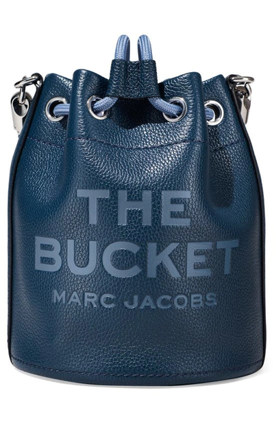 Shop Marc Jacobs The Leather Bucket Bag In Blue Sea