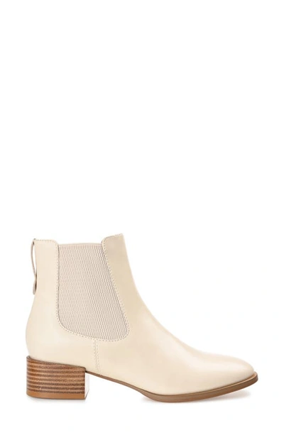 Journee Collection Chayse Tru Comfort Foam Bootie In Off White