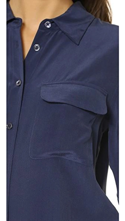 Equipment Slim Signature Short Sleeve Silk Shirt In Peacoat