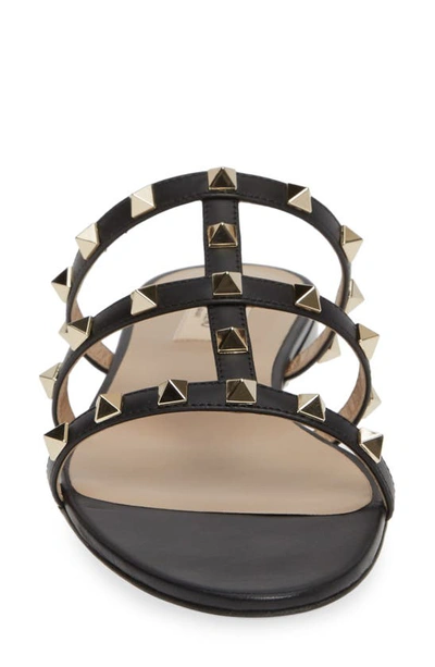 Valentino Rockstud Caged Patent Sandal In 0no Nero