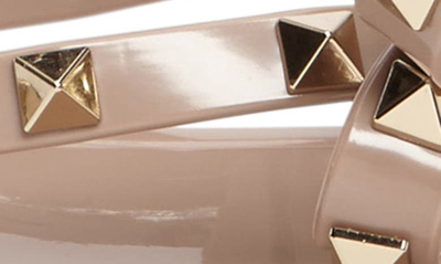 Valentino Garavani Summer Rockstud Thong Sandals In P45 Poudre