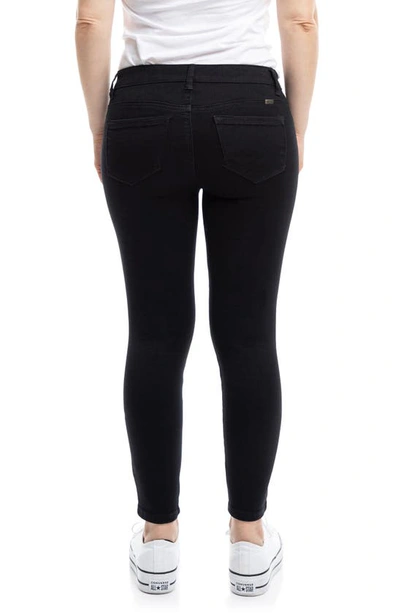 1822 Denim Butter Crop Skinny Jeans In Black