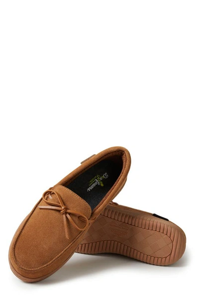 Dearfoams Men's Woodstock Genuine Suede Energy Return Moccasin Slippers In Chestnut