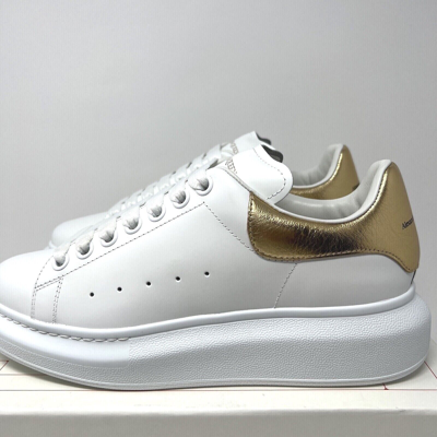 Pre-owned Alexander Mcqueen Women's Oversized Sneakers Size 40 Eu/ 10 Us White Gold