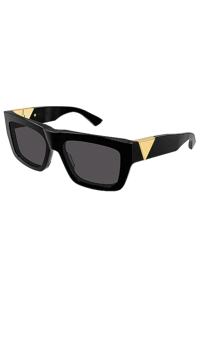 Shop Bottega Veneta New Triangle Rectangular Sunglasses In Shiny Black & Grey