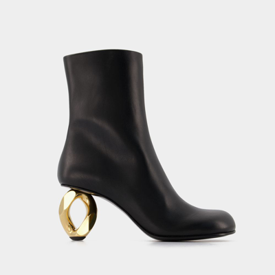 Shop Jw Anderson Stiefeletten Chaîne Aus Schwarzem Leder In Black