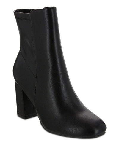Mia Kymi Block Heel Bootie In Black