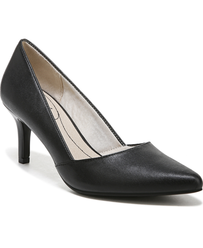 Lifestride Savvy Pumps In Black Faux Leather
